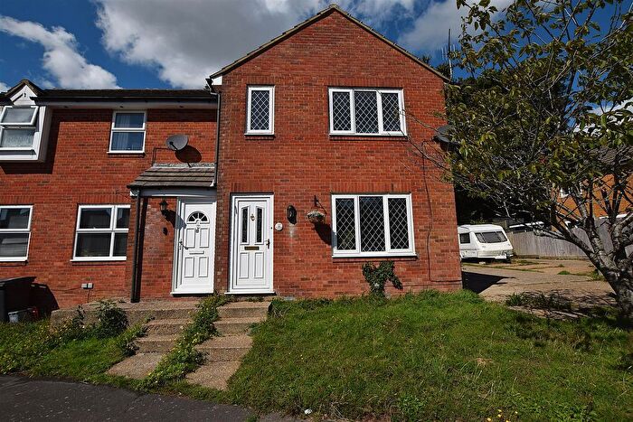 3 Bedroom End Of Terrace House To Rent In Greenfields Close, St. Leonards-On-Sea, TN37