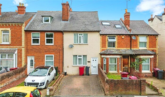 3 Bedroom Terraced House For Sale In Crescent Road, Reading, Berkshire, RG1