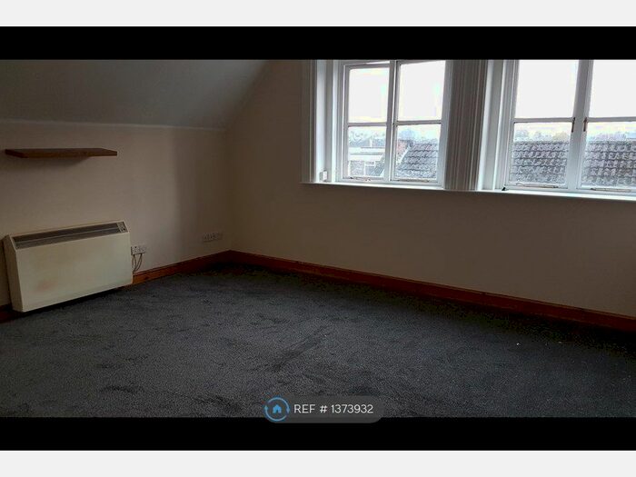 2 Bedroom Flat To Rent In Green End, Whitchurch, SY13