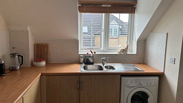2 Bedroom Flat For Sale In Flat, Chubbs Mews, Poole, BH12