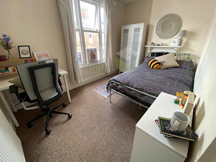 4 Bedroom Terraced House To Rent In Hartopp Road, Leicester, LE2