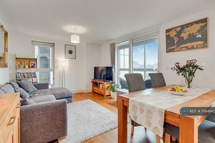 2 Bedroom Flat To Rent In Dalston Square, London, E8