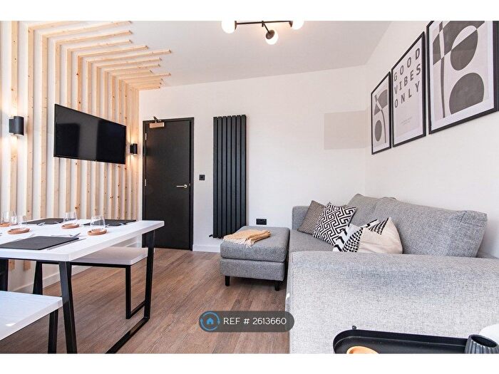 4 Bedroom Terraced House To Rent In Clifton Street, Beeston, Nottingham, NG9