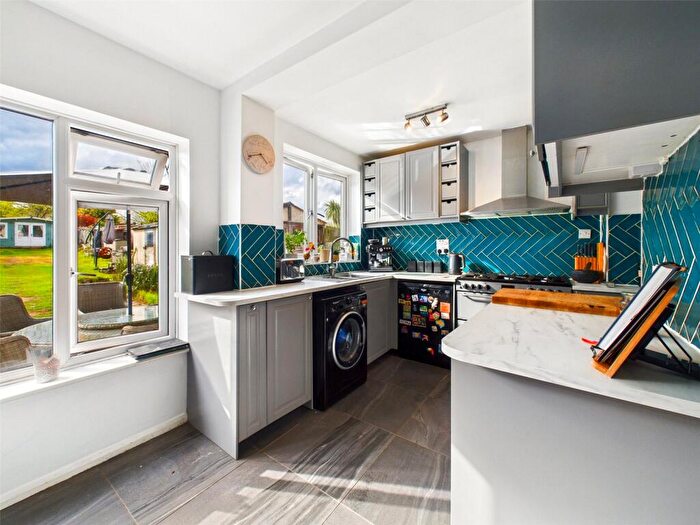 3 Bedroom Semi-Detached House For Sale In Molrams Lane, Chelmsford, Essex, CM2