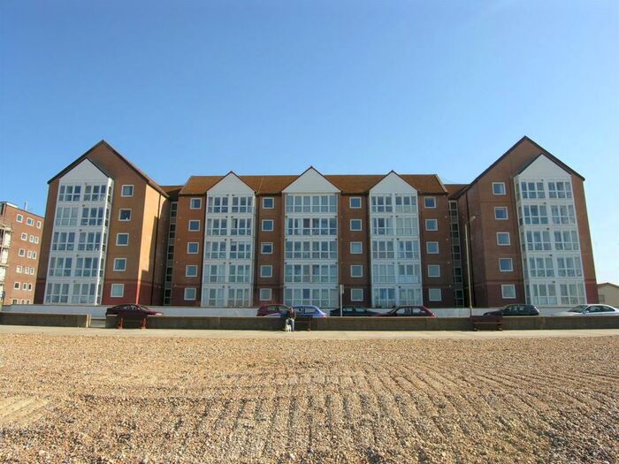 1 Bedroom Flat To Rent In Stratheden Court, BN25
