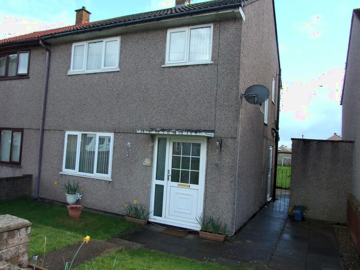 3 Bedroom Semi-Detached House To Rent In Birbeck Road, Caldicot, NP26