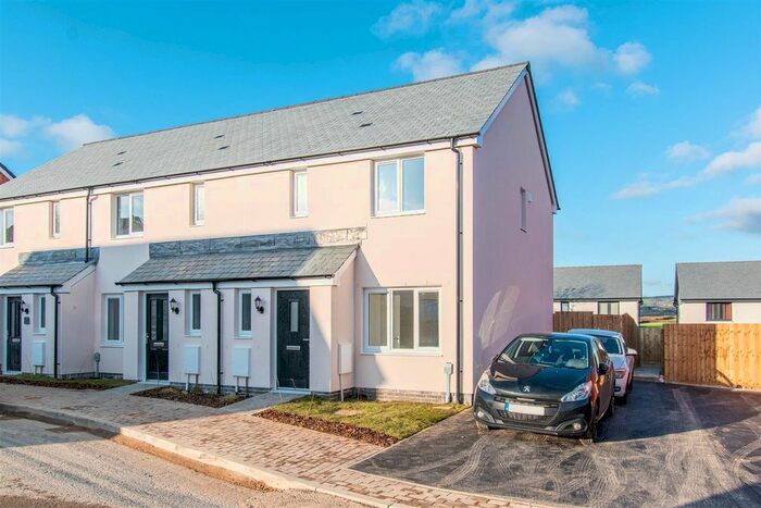 3 Bedroom End Of Terrace House To Rent In Kibble Road, Liskeard, PL14