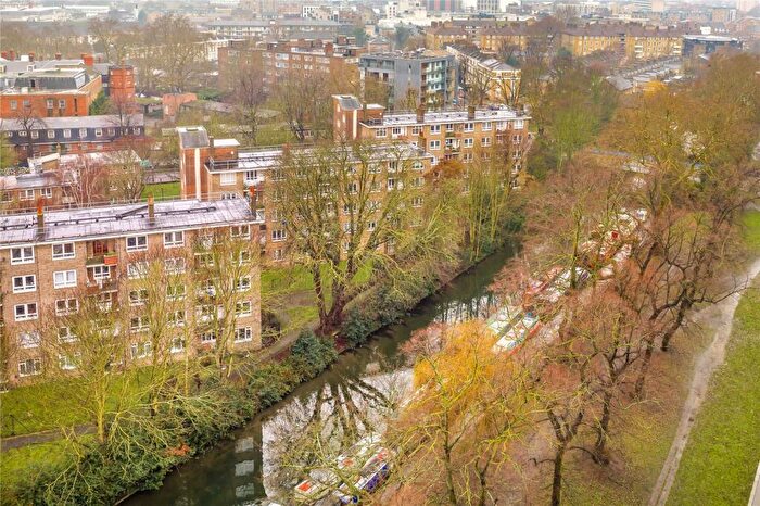3 Bedroom Flat For Sale In Goodrich House, Sewardstone Road, London, E2