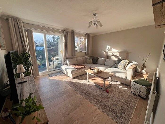 3 Bedroom Property To Rent In Springfields, Llanelli, SA15