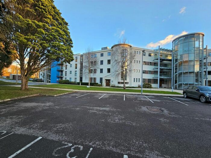 2 Bedroom Flat To Rent In Hayes Point, Hayes Road, Sully, Vale Of Glamorgan, CF64