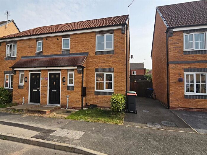 3 Bedroom Semi Detached House For Sale In Lower Meadow Lane, Huthwaite, Sutton-In-Ashfield, NG17