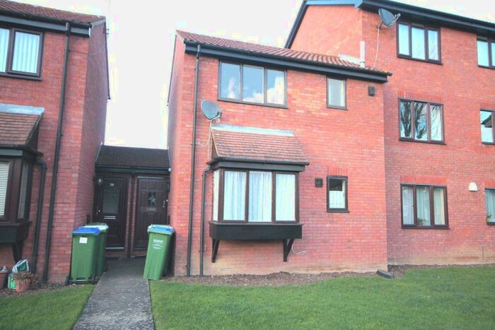 1 Bedroom Terraced House To Rent In Halifield Drive, DA17