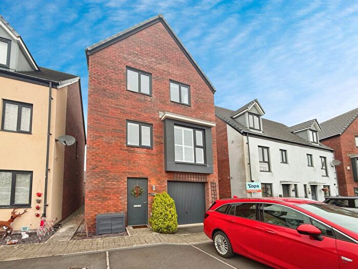 4 Bedroom Detached House For Sale In Island View, Barry, CF62