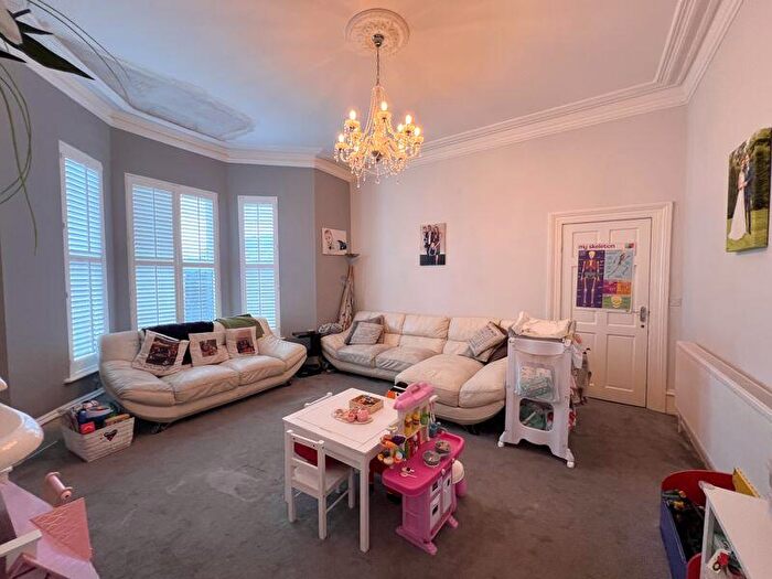5 Bedroom Detached House To Rent In Golf Open - Walmer Road, Southport - Sleeps, PR8