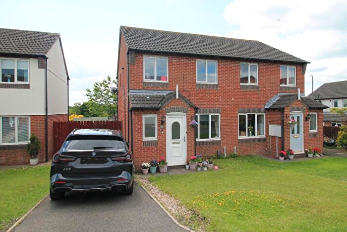 3 Bedroom Semi-Detached House To Rent In Whernside Close, Mayfield, Washington, Tyne And Wear, NE37