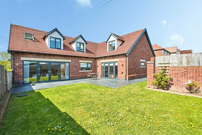 4 Bedroom Bungalow For Sale In Pastures Hill, Littleover, Derby, Derbyshire, DE23