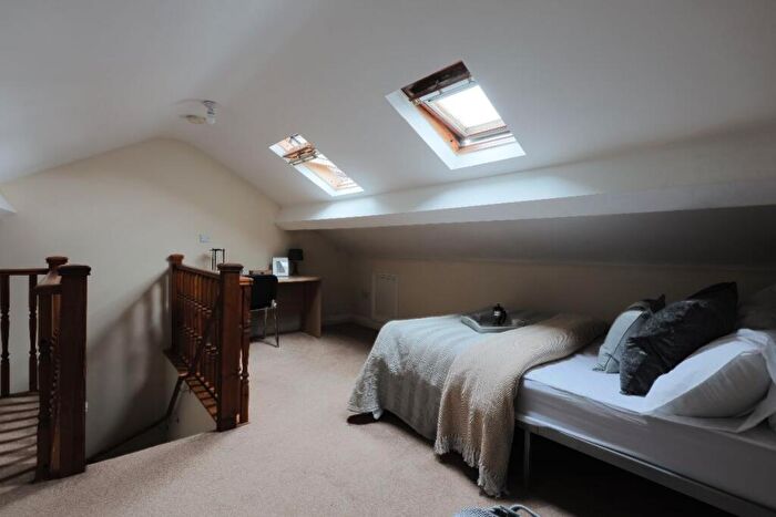 5 Bedroom House To Rent In Broomspring Lane, Sheffield, S10