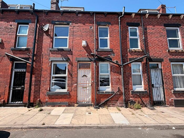 2 Bedroom Terraced House To Rent In Kepler Terrace, Leeds, LS8