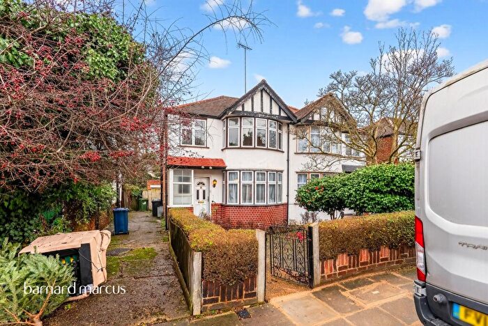 3 Bedroom Semi Detached House For Sale In St. Annes Gardens, London, NW10