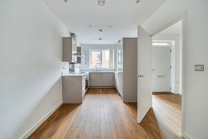 3 Bedroom Terraced House For Sale In Reynard Way, Brentford, TW8