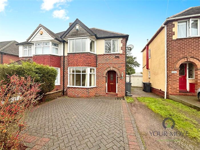 3 Bedroom Semi-Detached House For Sale In Jiggins Lane, Birmingham, West Midlands, B32
