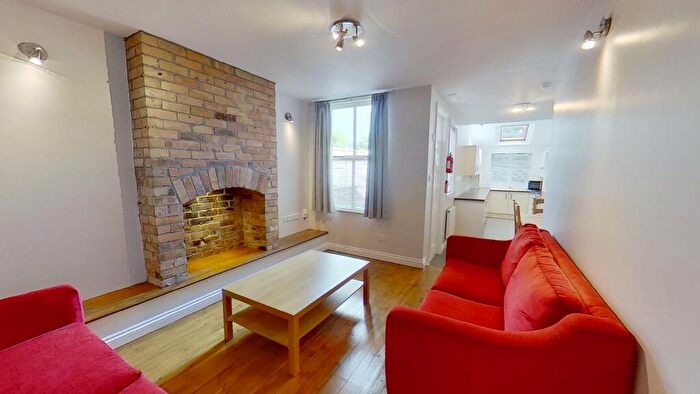 6 Bedroom House To Rent In Cycle Road (D), Lenton, Nottingham, Nottinghamshire, NG7