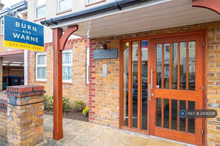 2 Bedroom Flat To Rent In Doric House, Sutton, SM1