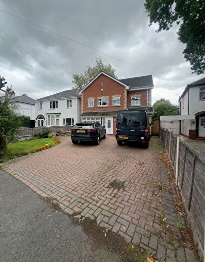 5 Bedroom Detached House To Rent In A Castlecroft Road, Wolverhampton, WV3