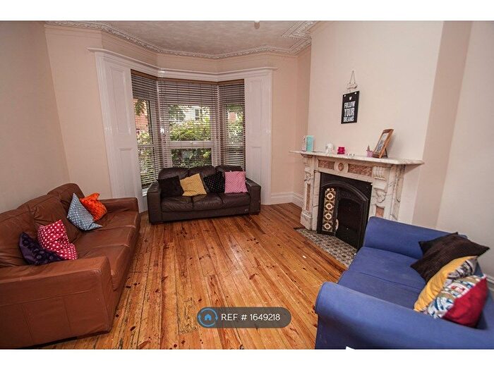6 Bedroom Semi-Detached House To Rent In Carlton Road, Southampton, SO15