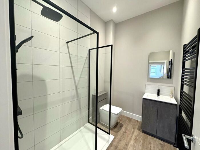 2 Bedroom Apartment To Rent In Artizan Road, Abington, Northampton, NN1