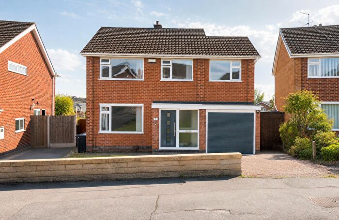 4 Bedroom Detached House For Sale In Crossdale Drive, Keyworth, Nottingham, NG12