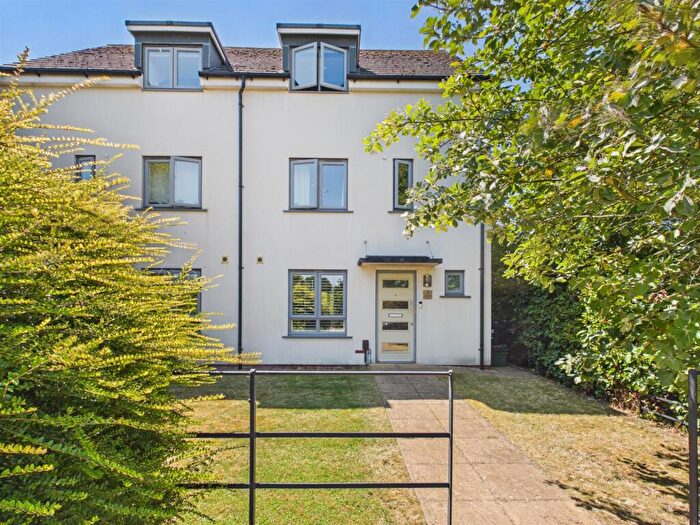 4 Bedroom Semi Detached House For Sale In Saw Mills End, Gloucester, GL4