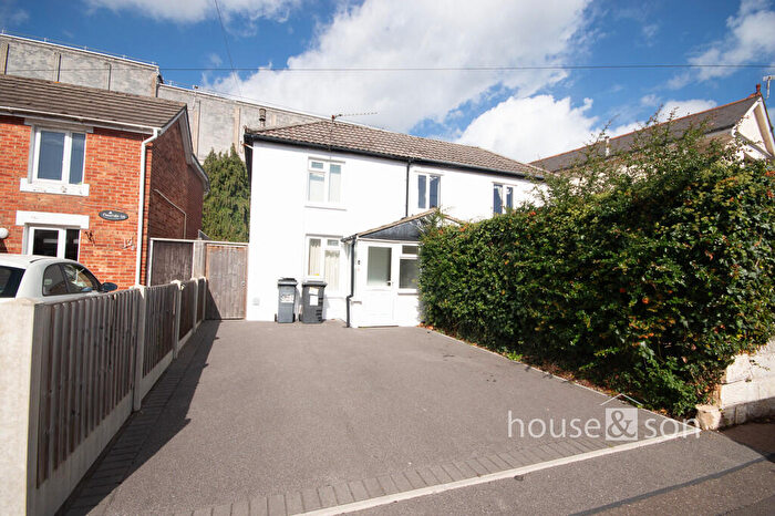 2 Bedroom Semi-Detached House For Sale In Brassey Road, Bournemouth, BH9