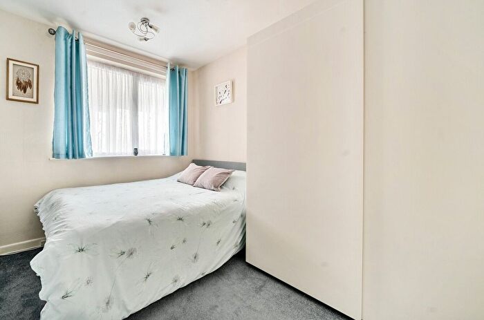 3 Bedroom Bungalow For Sale In Nicholas Road, Langley, Southampton, Hampshire, SO45