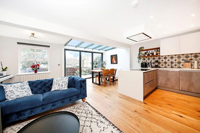 4 Bedroom Terraced House For Sale In Breakspears Mews, Brockley, SE4