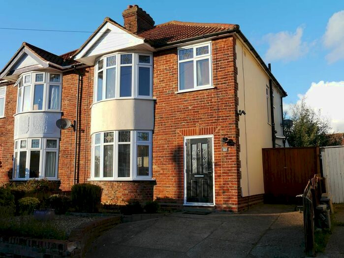 3 Bedroom Semi-Detached House To Rent In Halliwell Road, Ipswich, Suffolk IP4