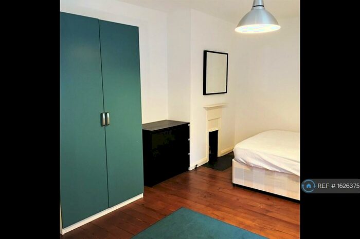 5 Bedroom Terraced House To Rent In Colbourne Avenue, Brighton, BN2