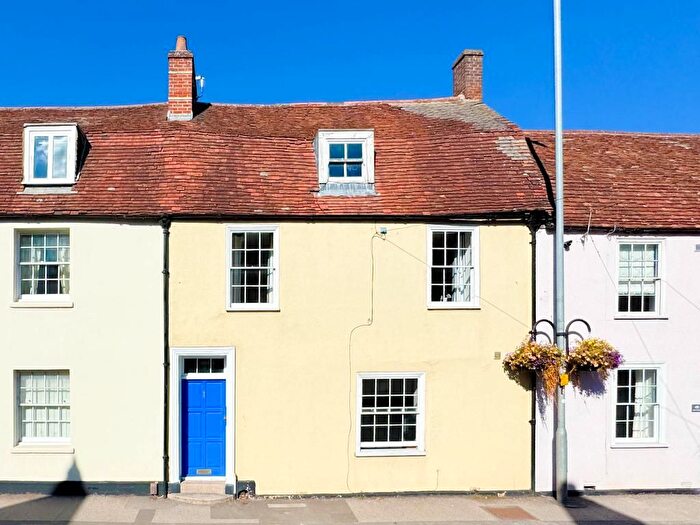 1 Bedroom Studio For Sale In Silver Street, Warminster, Wiltshire, BA12
