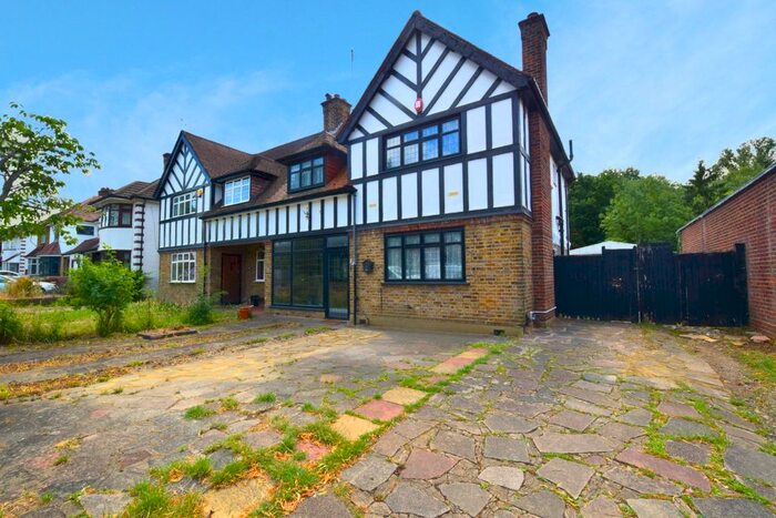 3 Bedroom Semi-Detached House To Rent In Oakington Avenue, Harrow, Greater London, HA2