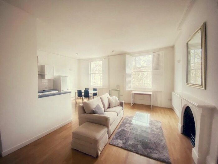 1 Bedroom Flat To Rent In St. George's Square, Pimlico, SW1V