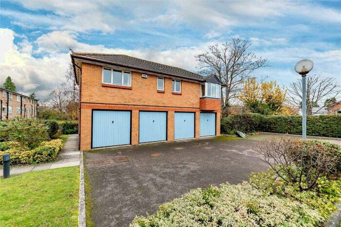 2 Bedroom Apartment To Rent In York Place, Camberley, GU15