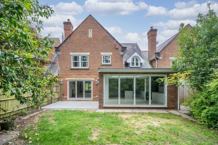 4 Bedroom Semi-Detached House To Rent In Upper Walk, Virginia Water, GU25