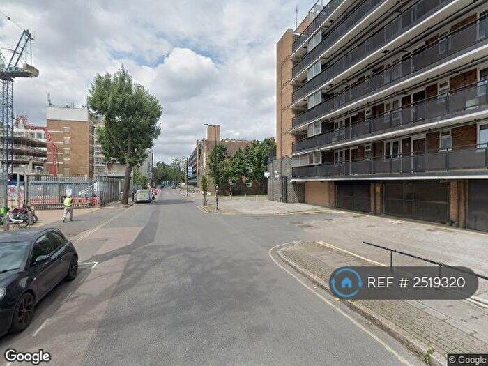 2 Bedroom Flat To Rent In Layard Square, London, SE16