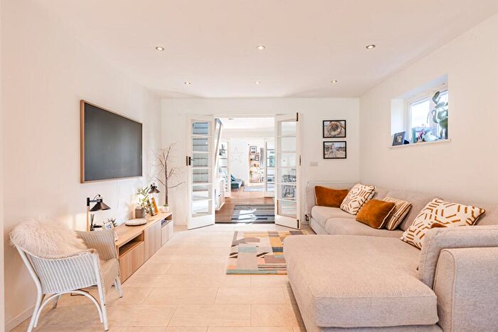 4 Bedroom Detached House For Sale In Saxlingham Nethergate, NR15