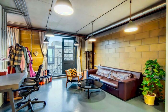 1 Bedroom Apartment To Rent In New Inn Broadway, Shoreditch, London, Uk, EC2A