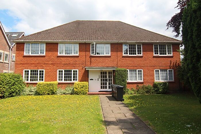 2 Bedroom Flat To Rent In Sturges Road, Wokingham, RG40