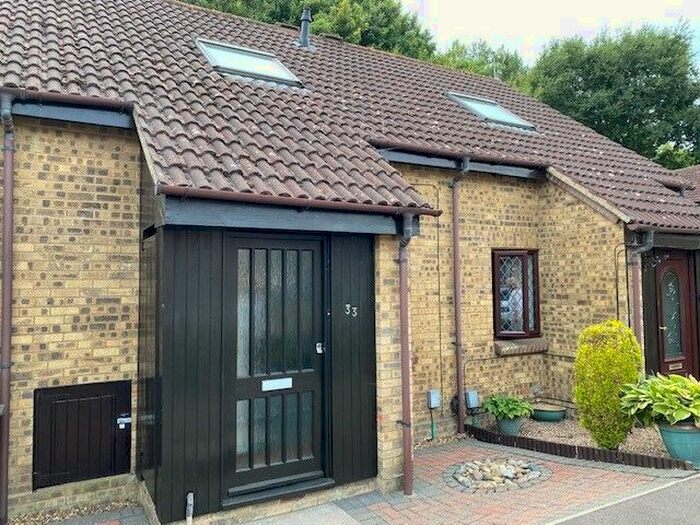 1 Bedroom Property To Rent In Downlands, Stevenage, SG2