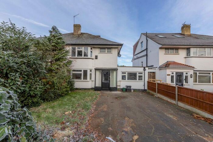 4 Bedroom Semi-Detached House To Rent In Staines Road, Twickenham, TW2