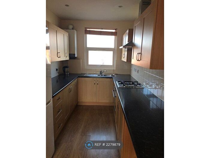 1 Bedroom Flat To Rent In High Street, Flintshire, CH5