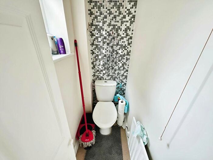 2 Bedroom Semi-Detached House For Sale In Hillport Avenue, Newcastle, Staffordshire, ST5